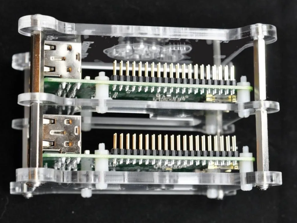 raspberry-pi-2-stapelbares-gehaeuse-cluster-2