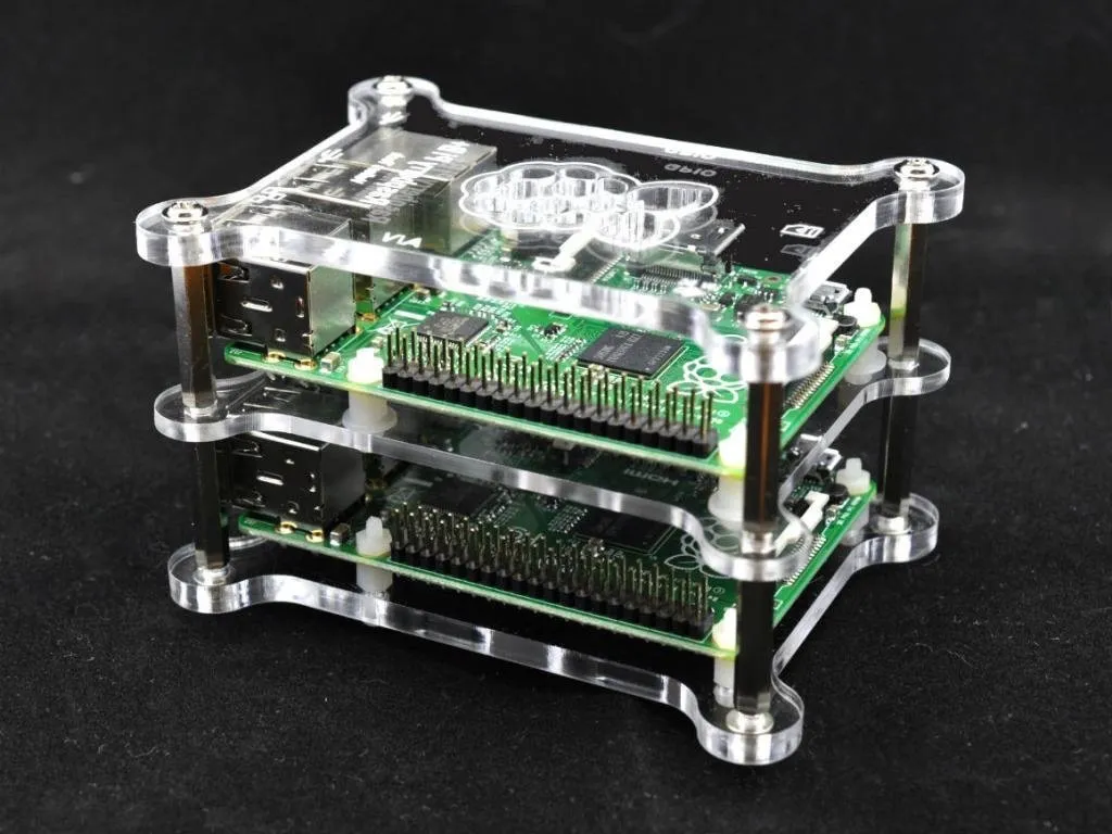 raspberry-pi-2-stapelbares-gehaeuse-cluster